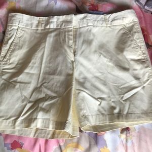 Butter yellow cotton shorts